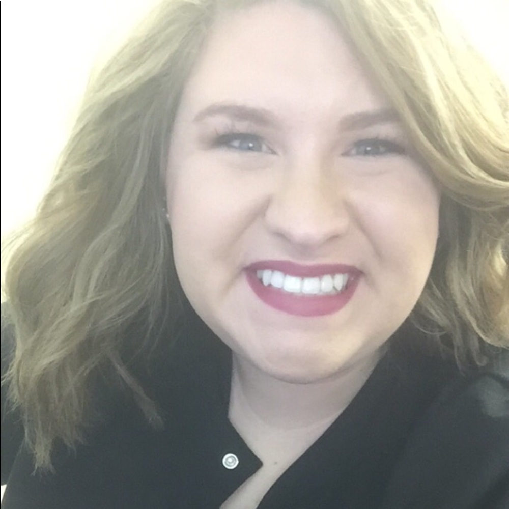 Meet your Posher, Lauren